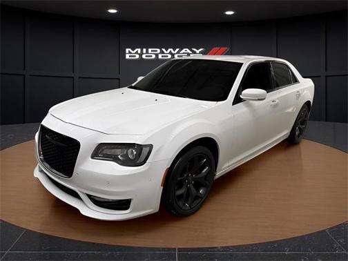 2022 Chrysler 300 Touring