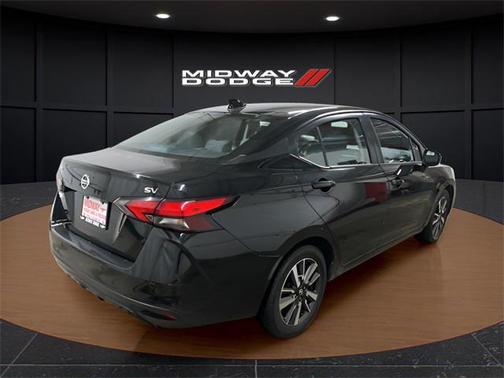 2021 Nissan Versa 1.6 SV