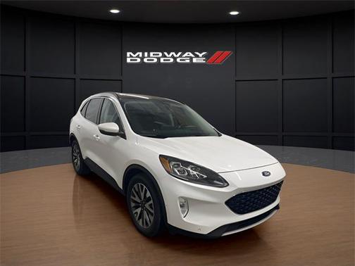 2020 Ford Escape Titanium