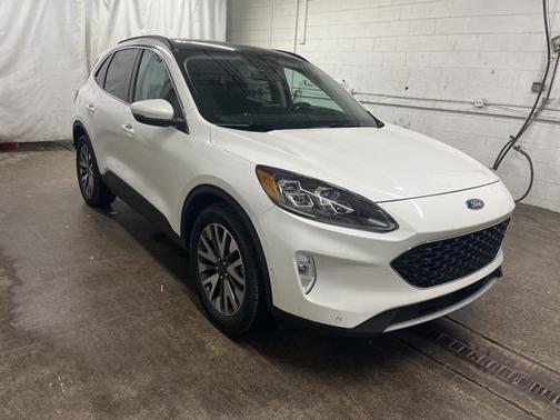 2020 Ford Escape Titanium