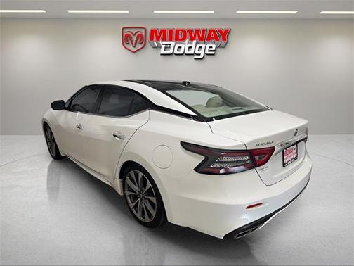 2021 Nissan Maxima 3.5 Platinum