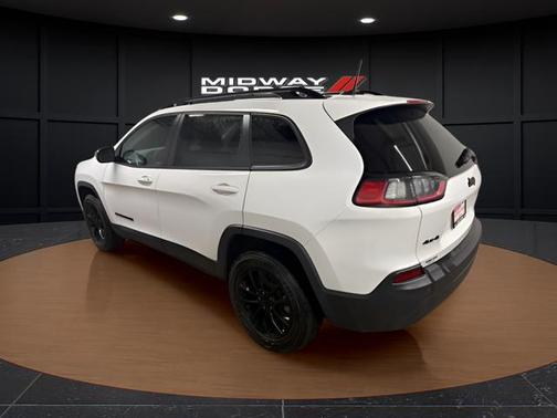 Bright White Clearcoat 2023 Jeep Cherokee Trailhawk