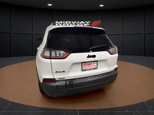 Bright White Clearcoat 2023 Jeep Cherokee Trailhawk