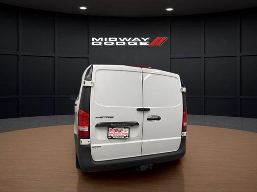 2023 Mercedes-Benz Metris Base