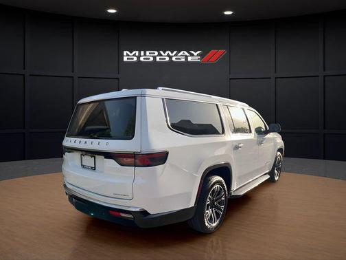 2023 Jeep Wagoneer L Series II 4x4