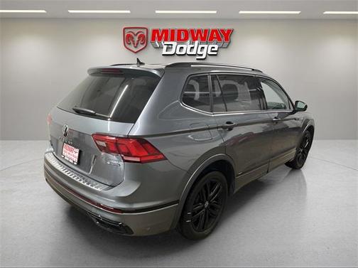 2022 Volkswagen Tiguan 2.0T SE R-Line Black 4MOTION