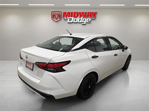 2020 Nissan Versa 1.6 S