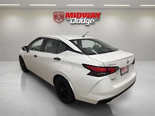 2020 Nissan Versa 1.6 S