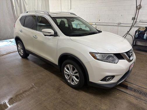 Glacier White 2016 Nissan Rogue S