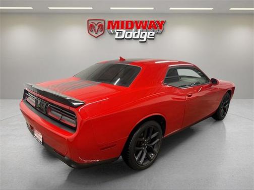 2021 Dodge Challenger SXT