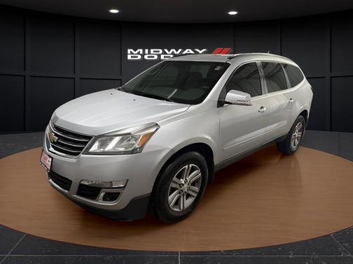 Silver Ice Metallic 2017 Chevrolet Traverse 2LT