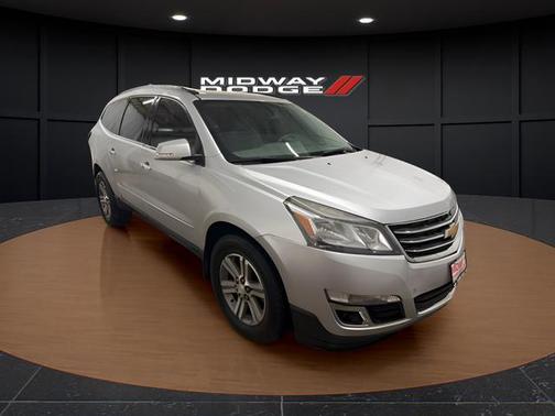 Silver Ice Metallic 2017 Chevrolet Traverse 2LT