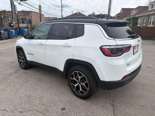 Bright White Clearcoat 2025 Jeep Compass Limited