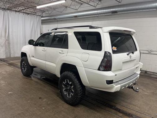 2004 Toyota 4Runner SR5