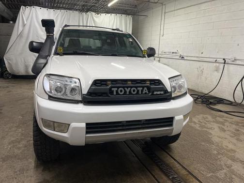 2004 Toyota 4Runner SR5