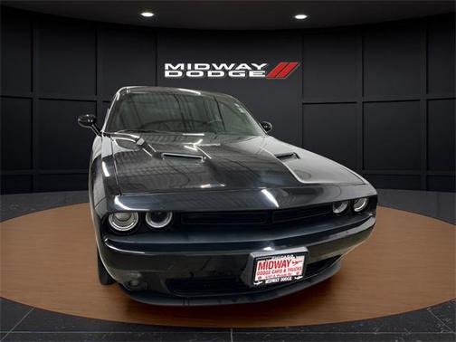 2022 Dodge Challenger SXT