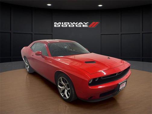 2016 Dodge Challenger SXT