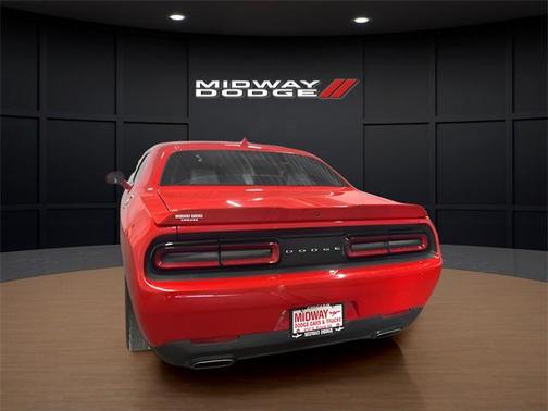 2016 Dodge Challenger SXT