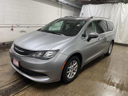 2021 Chrysler Voyager LXI