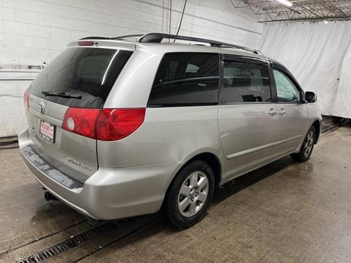 2006 Toyota Sienna XLE