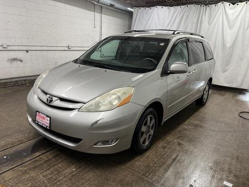 2006 Toyota Sienna XLE