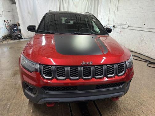 Red Hot Pearlcoat 2025 Jeep Compass Trailhawk