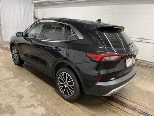 2024 Ford Escape PHEV SE