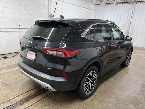 2024 Ford Escape PHEV SE