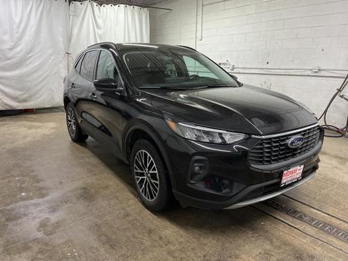 2024 Ford Escape PHEV SE