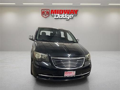 2014 Chrysler Town & Country Touring-L