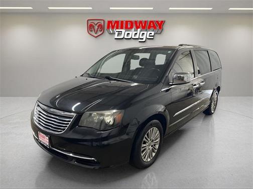 2014 Chrysler Town & Country Touring-L