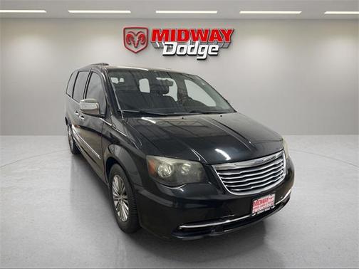 2014 Chrysler Town & Country Touring-L