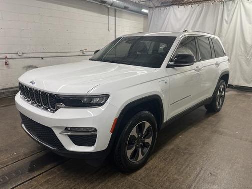 2022 Jeep Grand Cherokee 4xe Base
