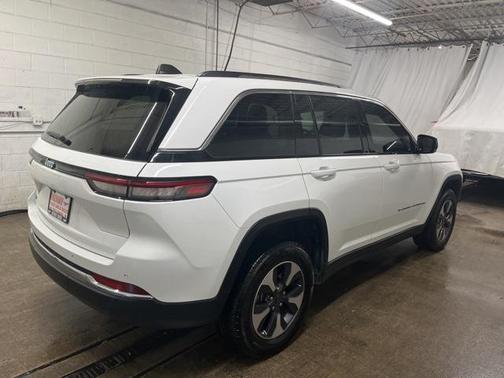 2022 Jeep Grand Cherokee 4xe Base