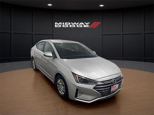 2019 Hyundai ELANTRA SE