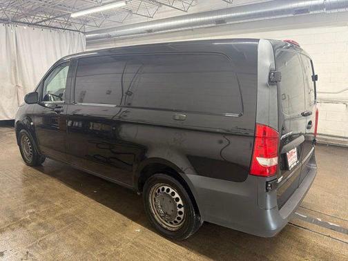 Obsidian Black Metallic 2016 Mercedes-Benz Metris Base