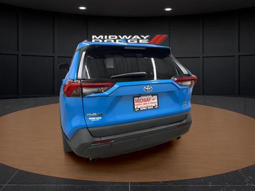2019 Toyota RAV4 LE