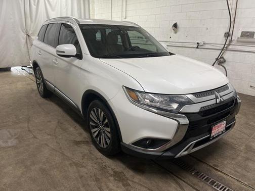 2019 Mitsubishi Outlander SE