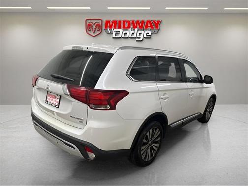 2019 Mitsubishi Outlander SE