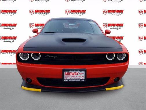 Photo 2 of 26 of 2021 Dodge Challenger R/T