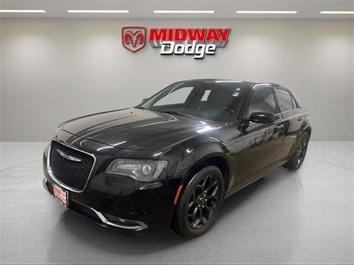 2019 Chrysler 300 S