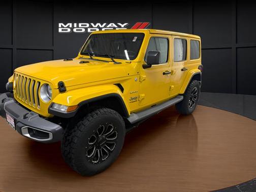 Baja Yellow Clearcoat 2019 Jeep Wrangler Unlimited Sahara