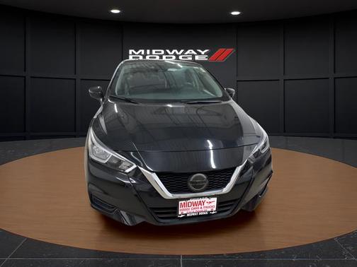 Super Black 2021 Nissan Versa 1.6 SV