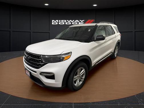Star White Metallic Tri-Coat 2021 Ford Explorer XLT