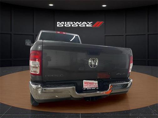 2024 RAM 2500 Big Horn Crew Cab 4x4 8' Box