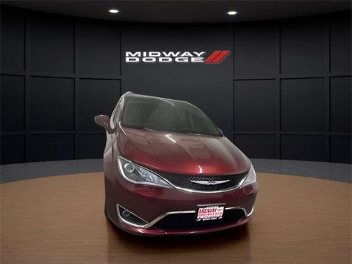 2019 Chrysler Pacifica Touring L