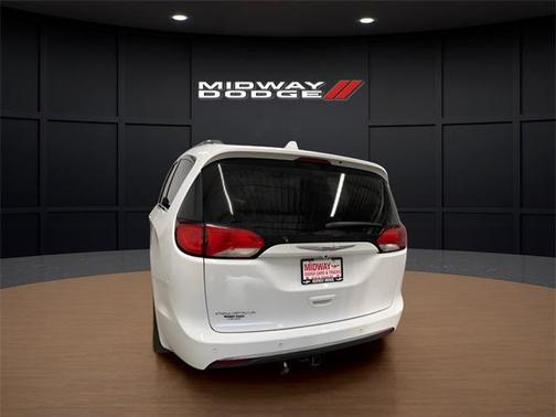 2018 Chrysler Pacifica Touring-L Plus