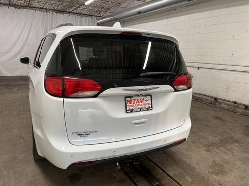 2018 Chrysler Pacifica Touring-L Plus