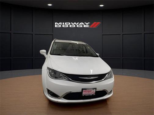 2018 Chrysler Pacifica Touring-L Plus