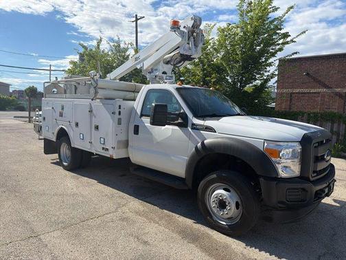 Oxford White 2013 Ford F-450 DRW